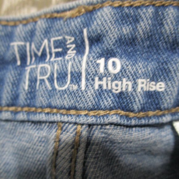 Time and Tru High Rise Floral Embroidered Denim Shorts size 10 Boho Coachella - Picture 5 of 13